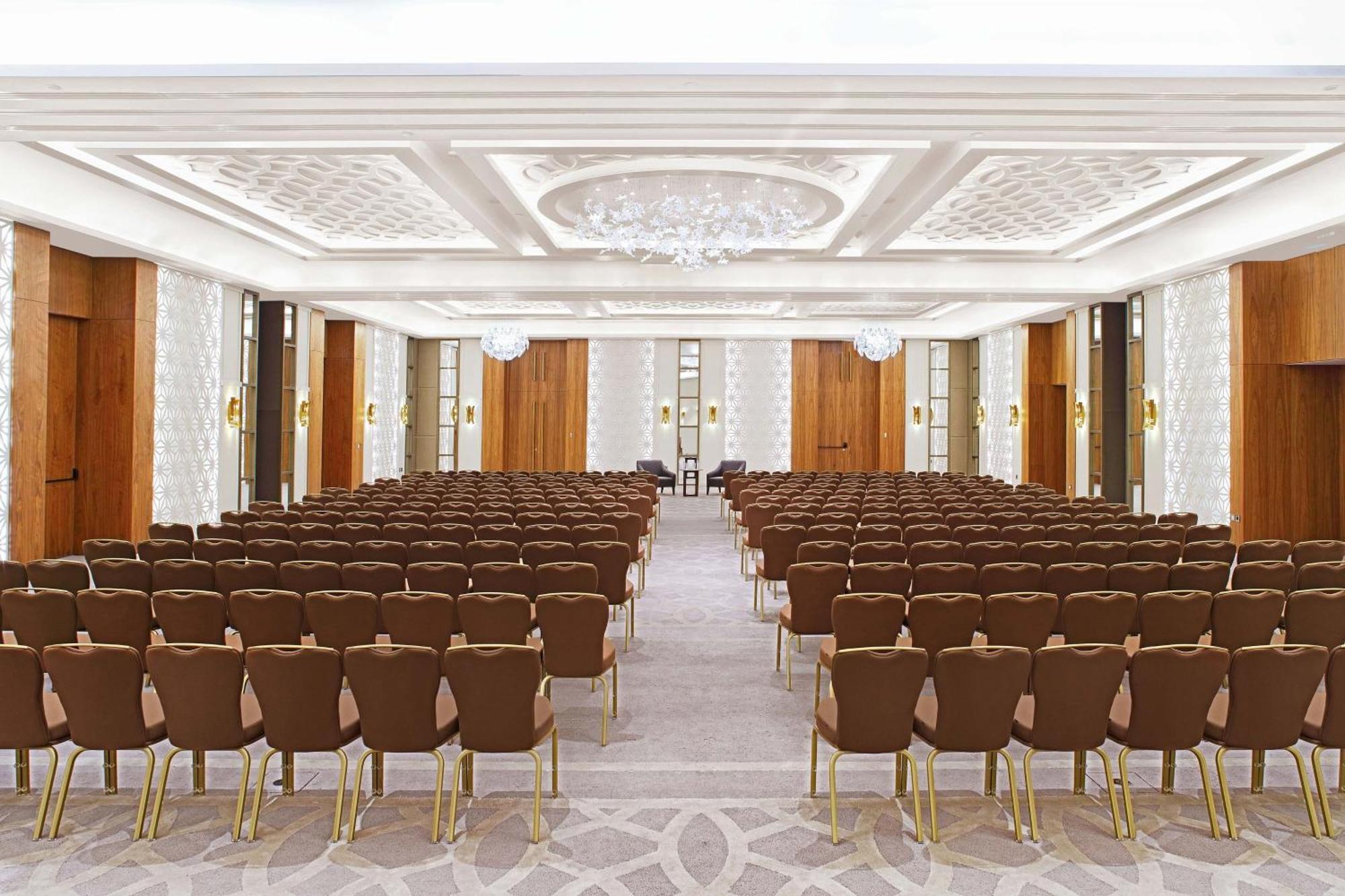 Sheraton Astana Hotel Exterior foto The ballroom